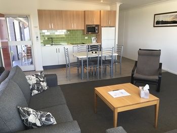 Harbourview Serviced Apartments - South Australia Travel 46