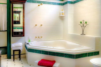 Hamilton Heritage B&B - South Australia Travel 7