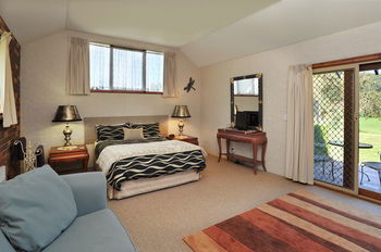 Langbrook Estate Cottages - South Australia Travel 6