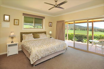 Langbrook Estate Cottages - South Australia Travel 11