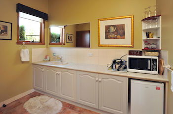 Langbrook Estate Cottages - South Australia Travel 22