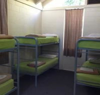 Noosa Backpackers Resort - Hostel - South Australia Travel