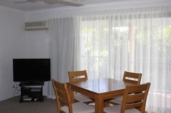 Chez Noosa Resort Motel - South Australia Travel 0