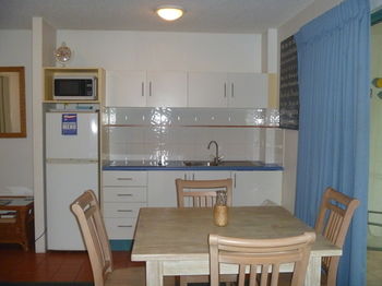 Chez Noosa Resort Motel - South Australia Travel 16