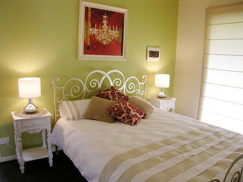 Apple Tree Cottage & Studio - South Australia Travel 9