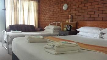 Hilldrop Motor Inn - South Australia Travel 6