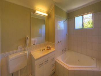 BIG4 Karuah Jetty Holiday Park - South Australia Travel 9