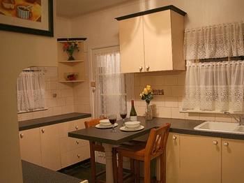 Tudor Cottages Mt Dandenong - South Australia Travel 1