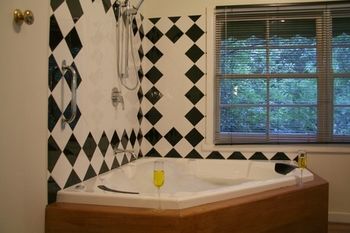 Tudor Cottages Mt Dandenong - South Australia Travel 14