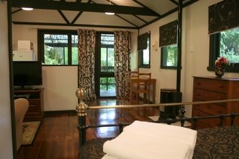 Tudor Cottages Mt Dandenong - South Australia Travel 25