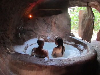 Noosa Edge Nudist Retreat - South Australia Travel 13
