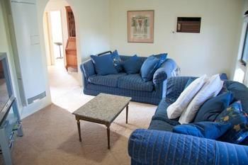 Yarra Glen Racecourse Apartments - South Australia Travel 6
