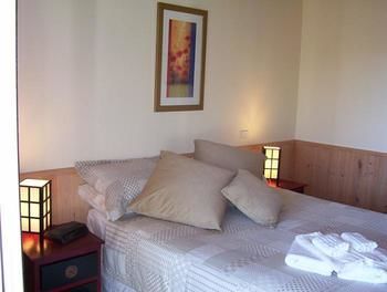 Yarraglen BnB - South Australia Travel 5