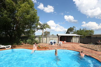 Hunter Valley YHA - Hostel - South Australia Travel 6