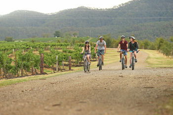 Hunter Valley YHA - Hostel - South Australia Travel 36