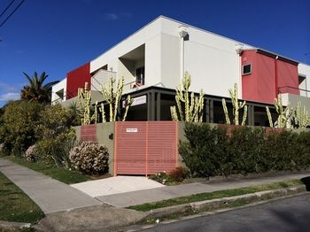 Chaucer Palms Boutique Bed & Breakfast - South Australia Travel 10