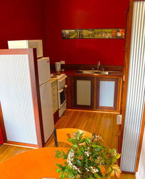 Valley Farm Vineyard Cottages - South Australia Travel 7