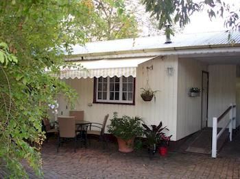 Bli Bli House Luxury Bed & Breakfast - South Australia Travel 5