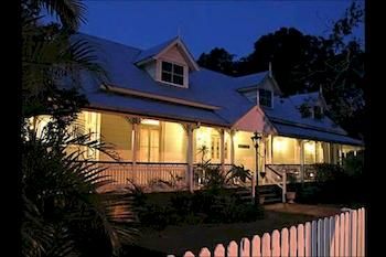 Bli Bli House Luxury Bed & Breakfast - South Australia Travel 10