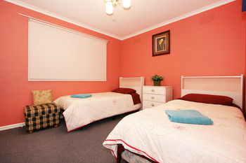 Roseland Holiday House - South Australia Travel 5
