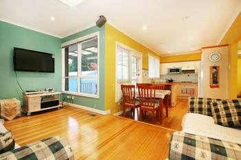 Roseland Holiday House - South Australia Travel 9