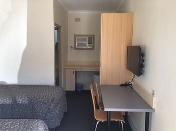 Westside Motor Inn - South Australia Travel 7