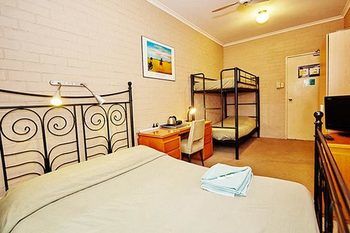 Billabong Gardens - Hostel - South Australia Travel 7