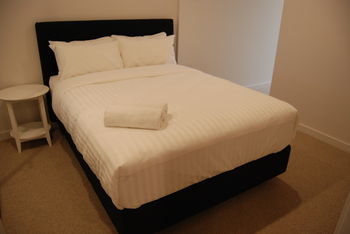 Bayside Towers Serviced Apartments - South Australia Travel 3