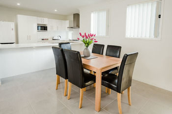 Wallsend Executive Apartments - South Australia Travel 23