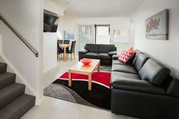 Wallsend Executive Apartments - South Australia Travel 36