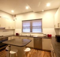 Dalziel Lodge - South Australia Travel
