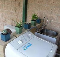 Emerald Apartment - South Australia Travel