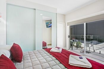 Belmont Executive Apartments - South Australia Travel 5