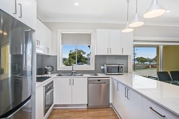 Belmont Executive Apartments - South Australia Travel 9