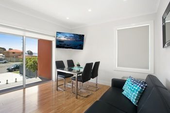 Belmont Executive Apartments - South Australia Travel 13