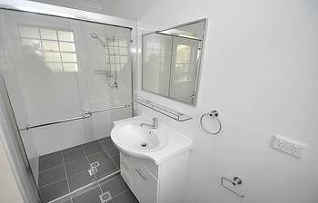 Balmain 3 Mont Furnished Apartment - South Australia Travel 3