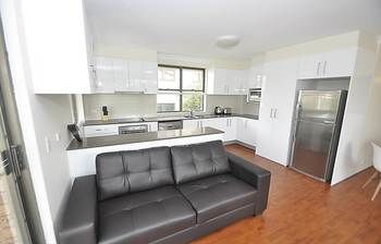 Balmain 3 Mont Furnished Apartment - South Australia Travel 5