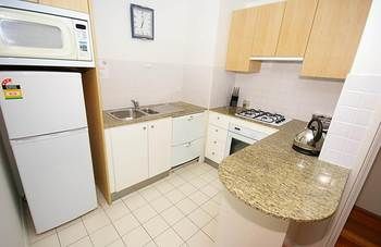 Homebush 122 Ben Furnished Apartment - South Australia Travel 4