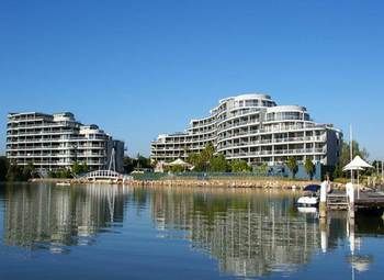 Homebush 122 Ben Furnished Apartment - South Australia Travel 8
