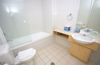 Homebush 3 Ben Furnished Apartment - South Australia Travel 6