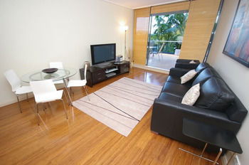 Homebush 57 Ben Furnished Apartment - South Australia Travel 4