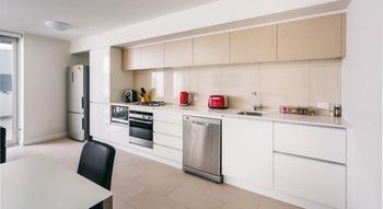 Hamilton Executive Apartments - South Australia Travel 4