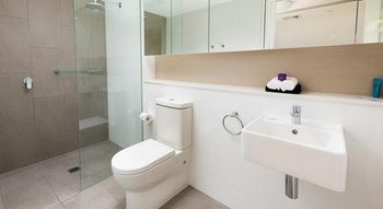 Hamilton Executive Apartments - South Australia Travel 22