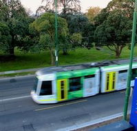 Whitehorse Apartment Hotel - South Australia Travel