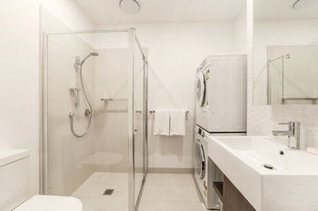 Whitehorse Apartment Hotel - South Australia Travel 26