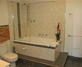 Beach Apartments - South Australia Travel 5