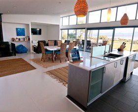 Sunset Bay Escape - South Australia Travel 1