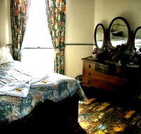 Bischoff Hotel - South Australia Travel