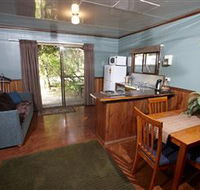 Crayfish Creek Van and Cabin Park and Spa Treehouse - South Australia Travel