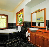 Beauty Point's Pomona Spa Cottages - South Australia Travel